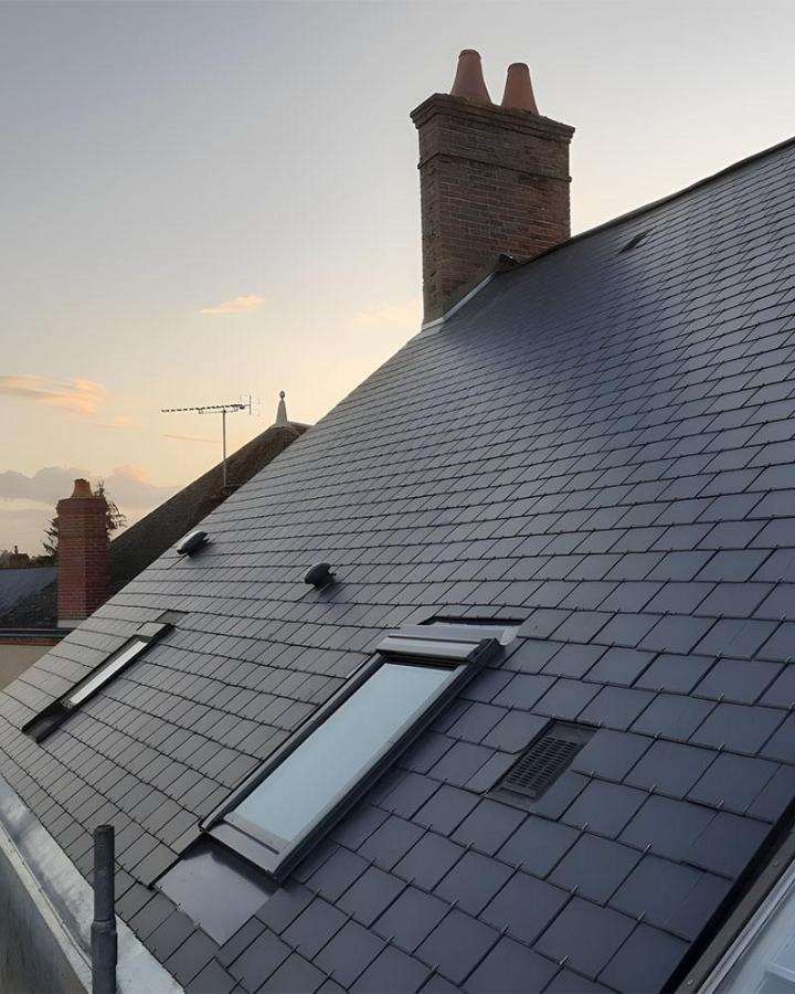 Nous posons tous modèles de fenêtres de toit à Aubigny-sur-Nère.